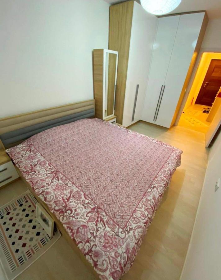 1-Bedroom Apartment Fushe Kosove Kosovo Polje Bagian luar foto