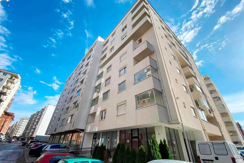 1-Bedroom Apartment Fushe Kosove Kosovo Polje Bagian luar foto