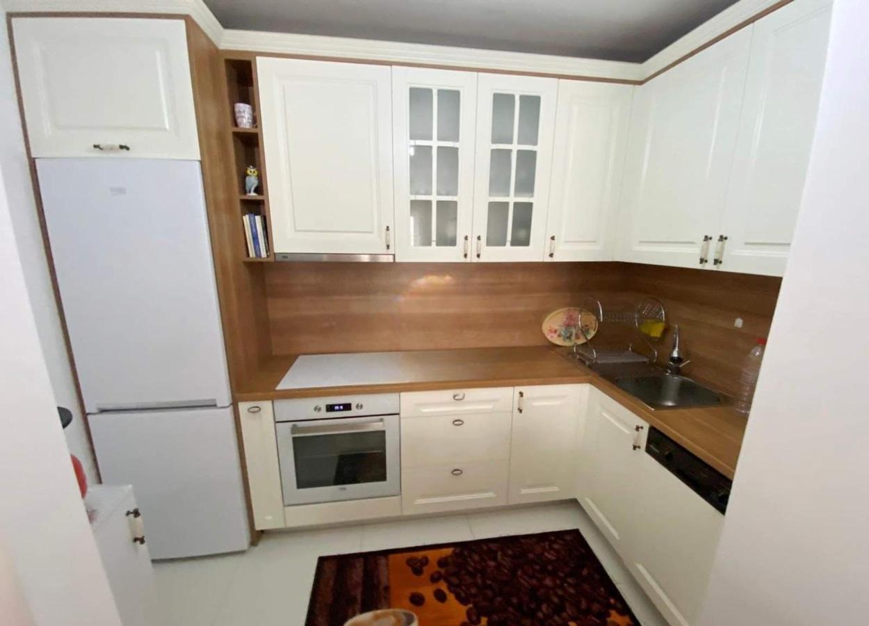 1-Bedroom Apartment Fushe Kosove Kosovo Polje Bagian luar foto